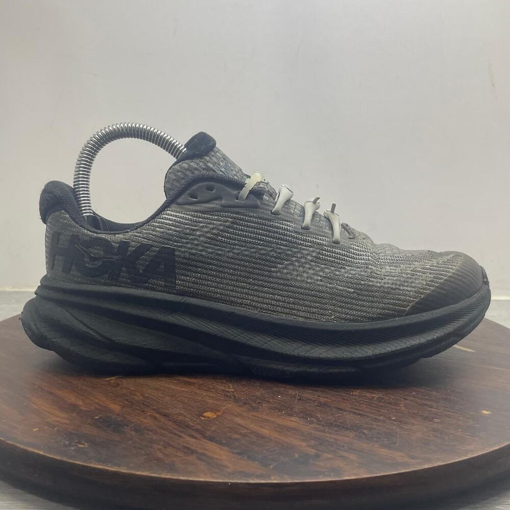 Hoka Clifton 9 Youth Size 5MD 1131170 BBNB Triple Black Shoes Sneakers Comfort